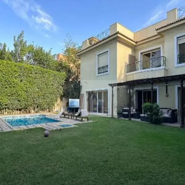 Villa for rent semi furnished in Qatameya Heights