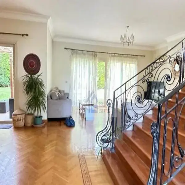 Villa for rent semi furnished in Qatameya Heights